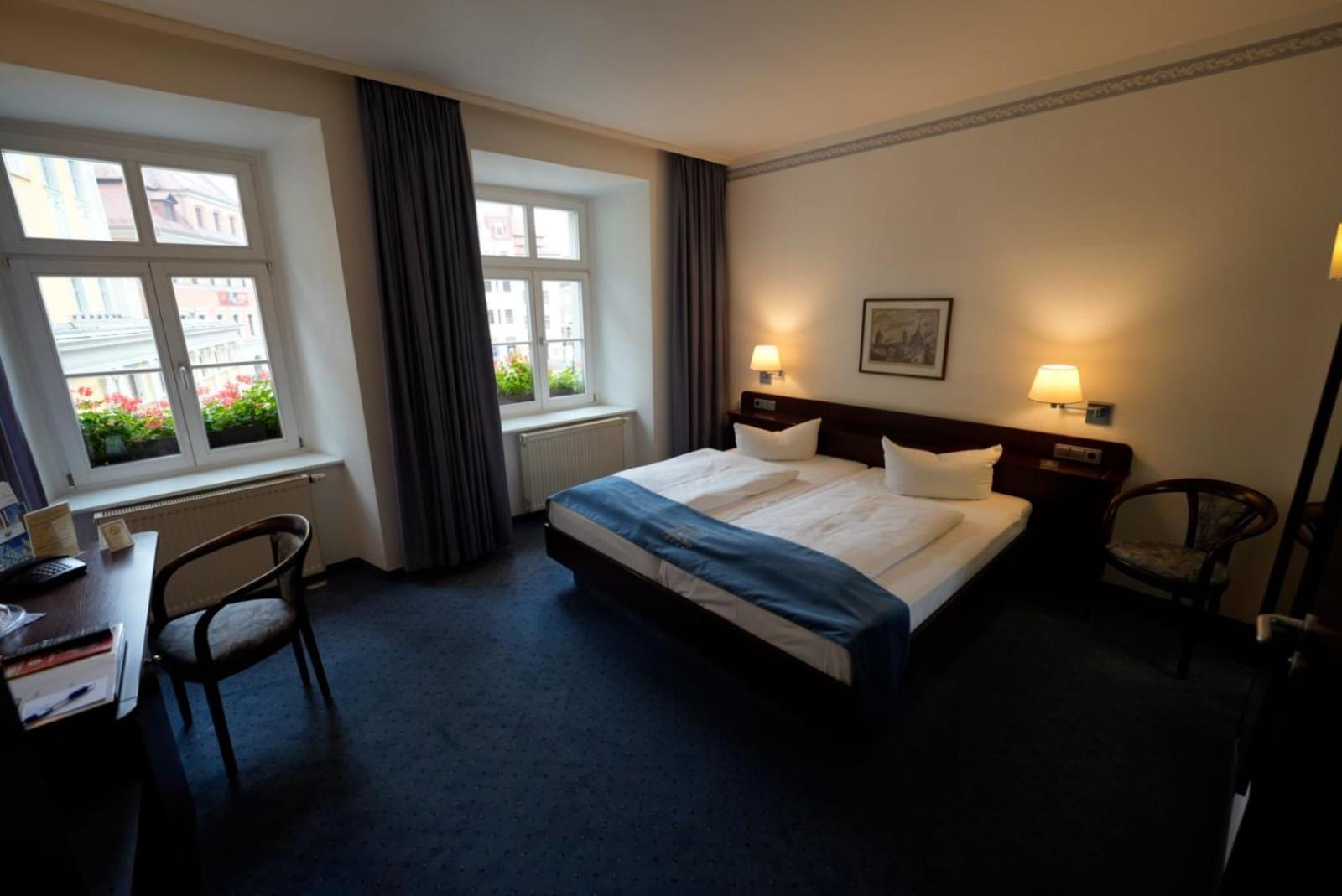 Hotel Goldener Adler Bautzen Exteriör bild