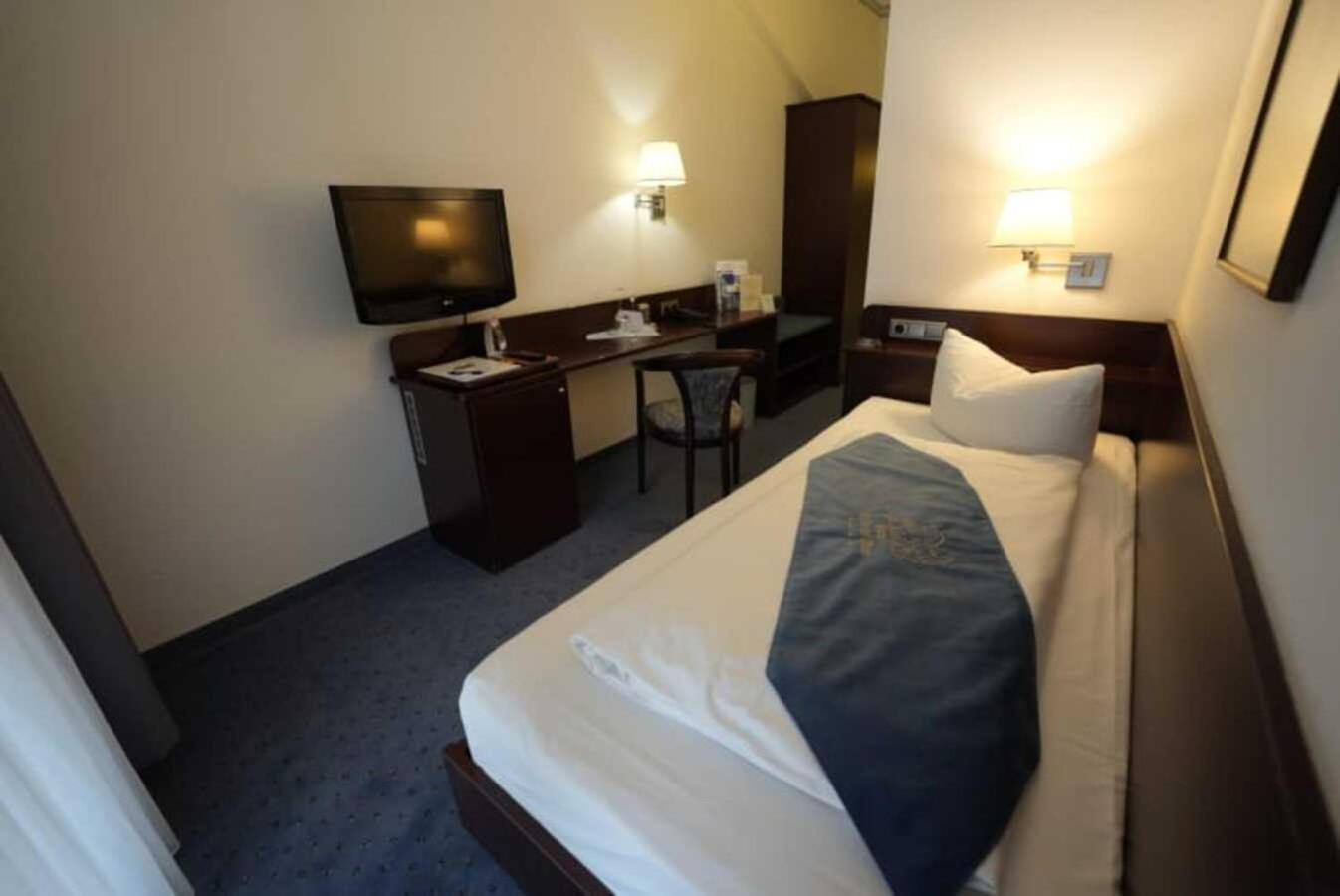 Hotel Goldener Adler Bautzen Exteriör bild